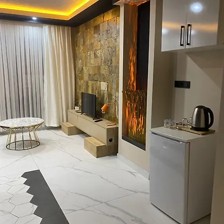 Royalotel